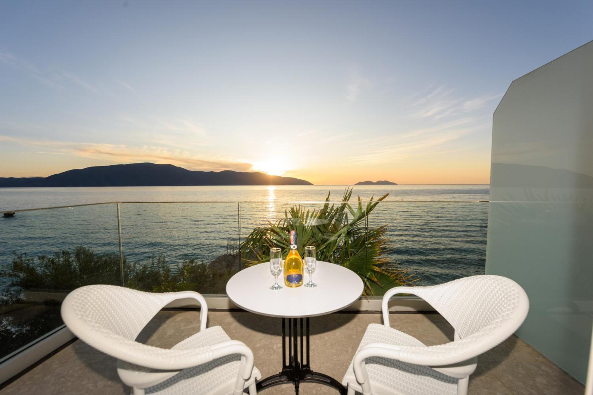 Nimfa Hotel